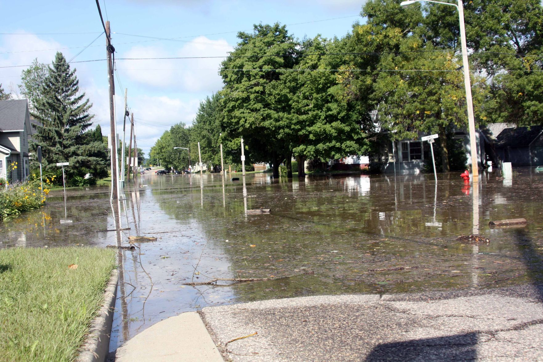 090618-reed-gallery-flood033